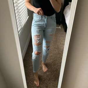 American Eagle Tomgirl Jean